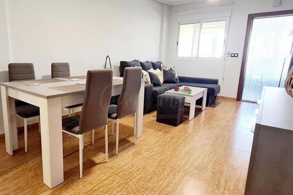 Agreable Appartement Avec Piscine Commune San Pedro del Pinatar Exterior foto
